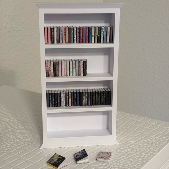 Mini bookcase - Picture 1 of 9